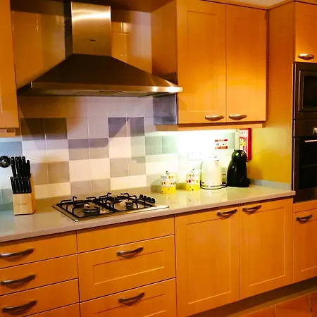 My Holidays In D'el Rey 게스트하우스 4*