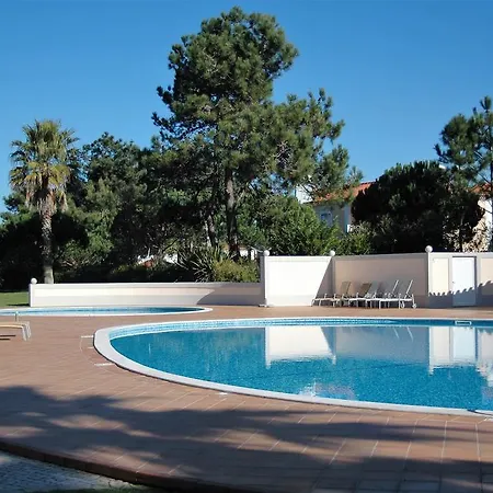 Guest house Vila Dos Principes In Praia D'El Rey