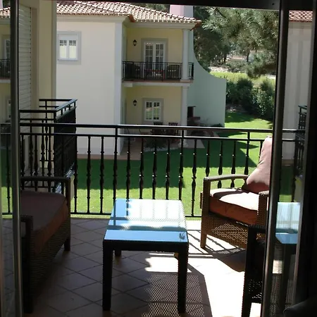 Vila Dos Principes In Praia D'El Rey Guest house